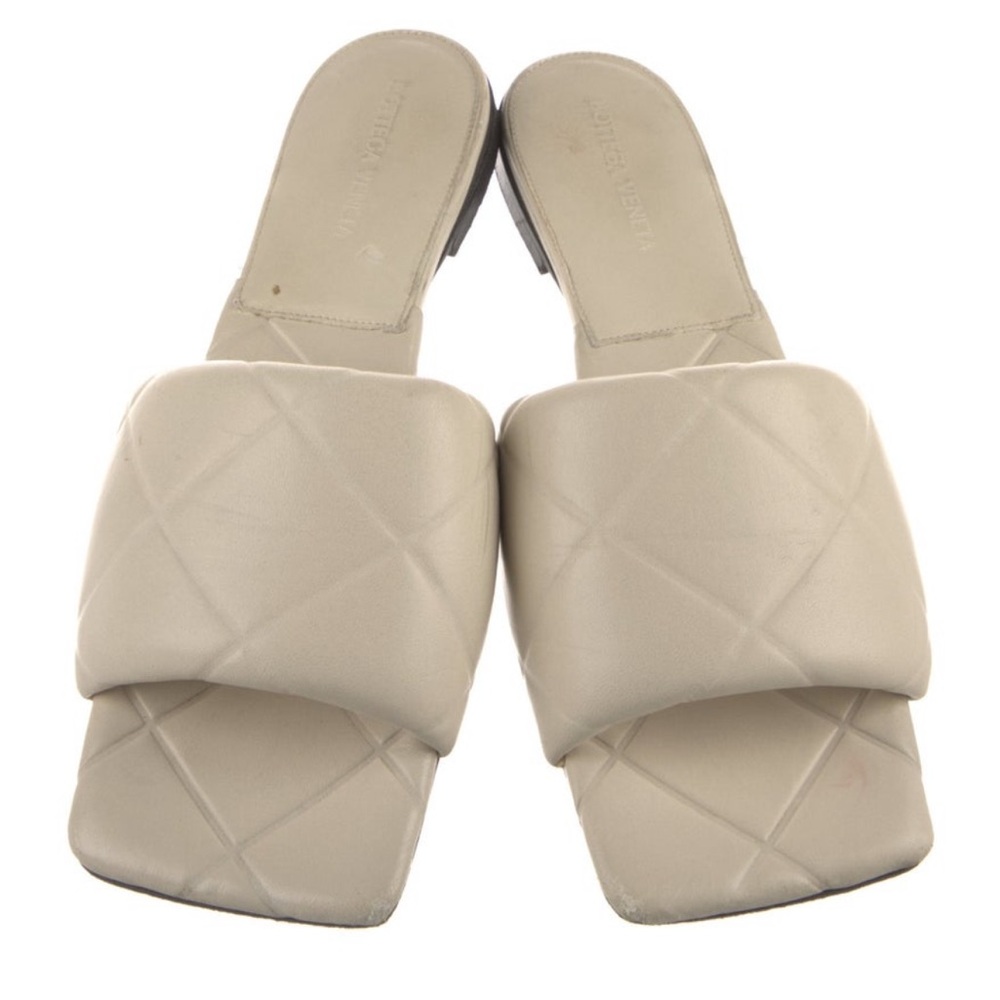 Bottega Veneta Quilted Leather Sandals - Picture 3 of 7